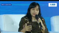 Direktur Eksekutif Institute For Development of Economics and Finance (Indef) Esther Sri Astuti dalam acara Leaders Forum yang diselenggarakan oleh salah satu media, Kamis (14/3/2024). (Tira/Liputan6.com)