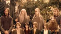 Para pemain utama The Lord of the Rings: The Fellowship of the Ring. (1001 Film Reviews)