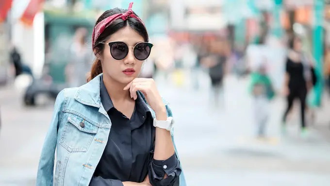 tegas mandiri angkuh dewasa