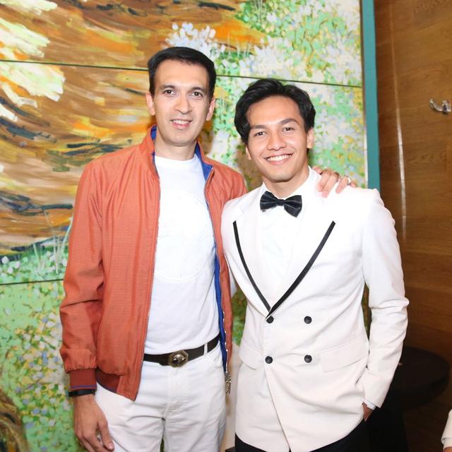 Jefri Nichol dan Manoj Punjabi. (Foto: Dok. Instagram @jefrinichol)