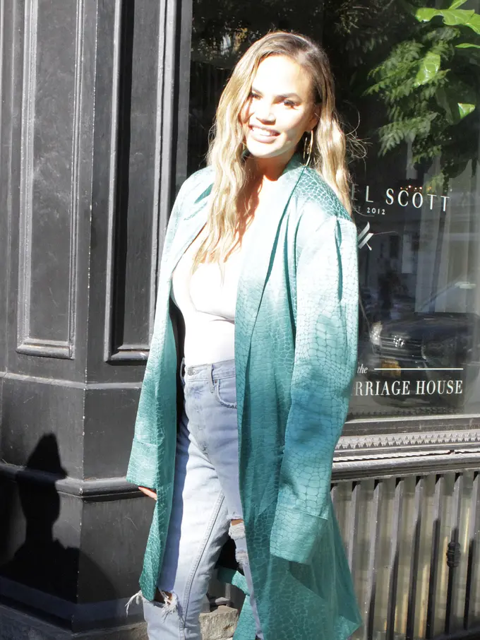 [Fimela] Chrissy Teigen