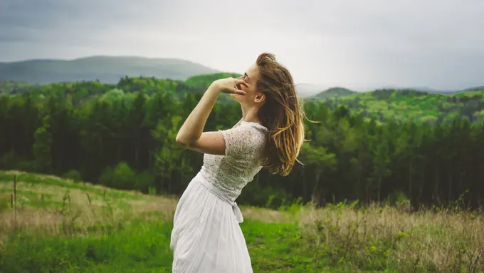 Barangkali Kita Memang Cuma Bisa Saling Kangen Tanpa Harus Bicara