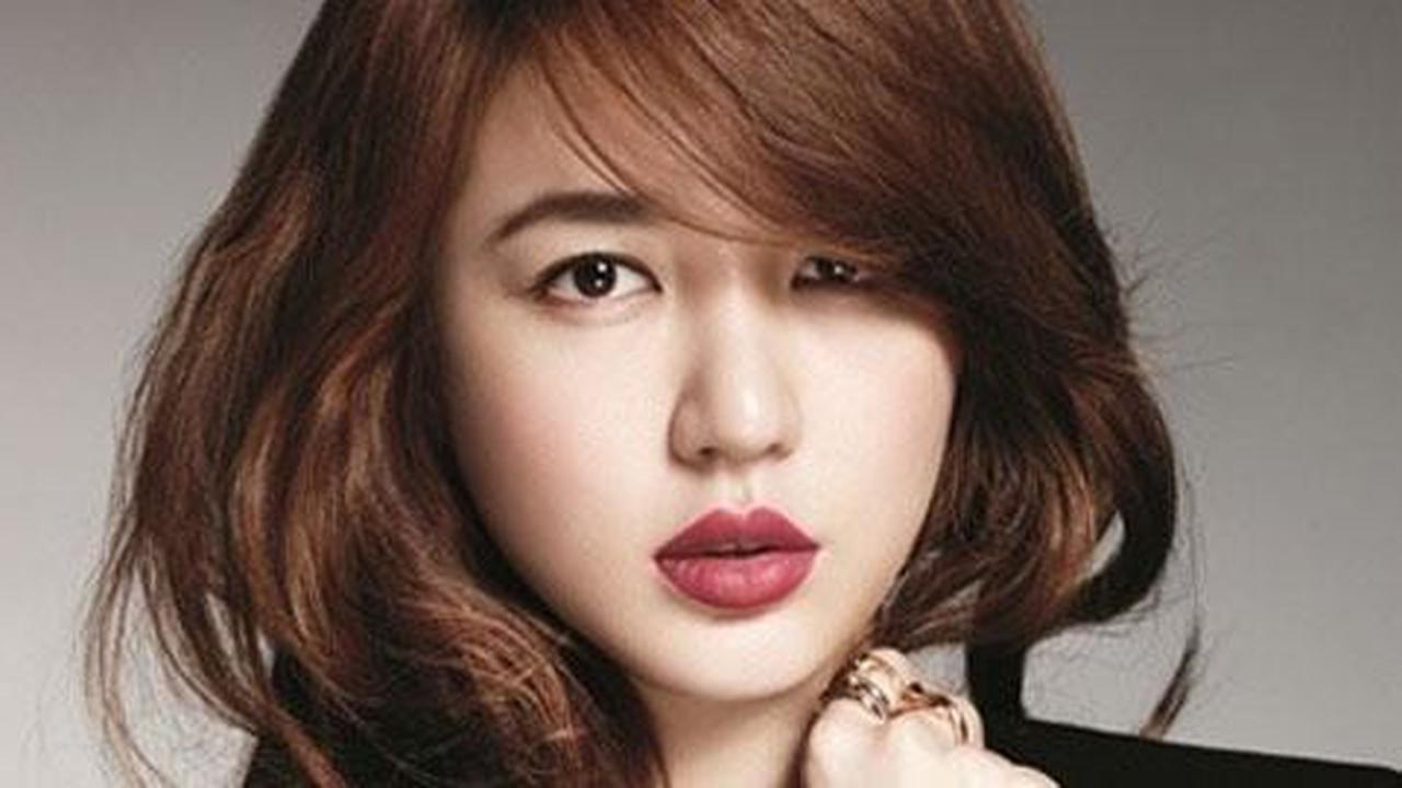 Yoon Eun Hye tampil elegan untuk produk berlian Cartier
