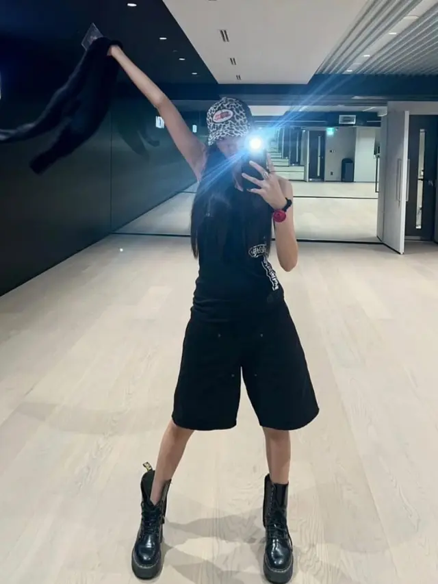 Mix and Match Gaya Old Money ala Gawon Meovv (Instagram/@gawons_meovv)