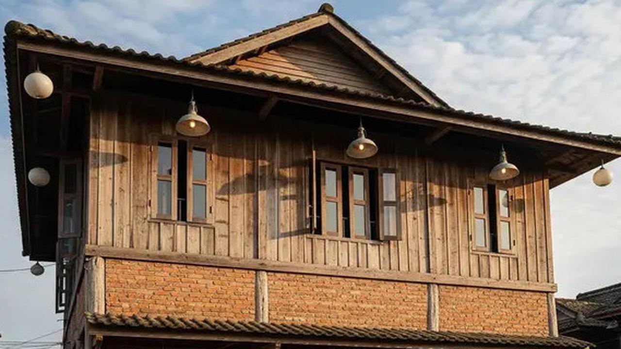 10 Rumah Panggung Sederhana dengan 5 Kamar di Desa, jadi Inspirasi Hunian yang Nyaman dan Estetik