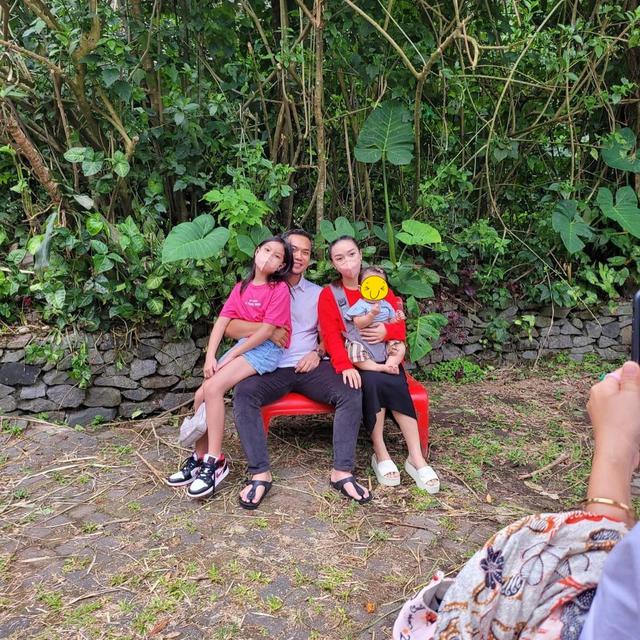 6 Potret Zaskia Gotik dan Sirajuddin Bareng Keluarga, Tepis Kabar Tak Sedap