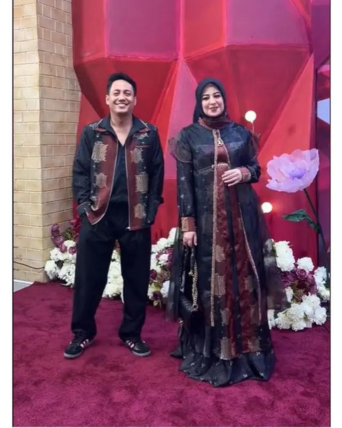 6 Potret Risty Tagor dan Sosok Pria Disebut Suami Keempat, Kerap Tampil Bersama