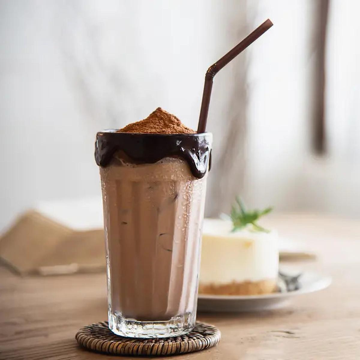 Waspadai! 6 Jenis Minuman Ini Bisa Tingkatkan Kolesterol Anda