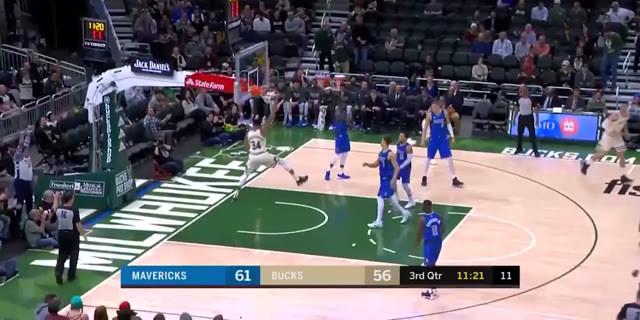 VIDEO: Aksi Terbaik Giannis Antetokounmpo Saat Dallas Mavericks Kalahkan Milwaukee Bucks 120-116