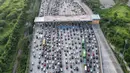 Setelahnya pemudik akan mendapatkan full access one way hingga Km 414 atau GT Kalikangkung. (Liputan6.com/Angga Yuniar)