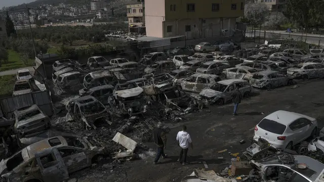 Pemukim Israel Mengamuk di Tepi Barat, Ratusan Mobil Dibakar