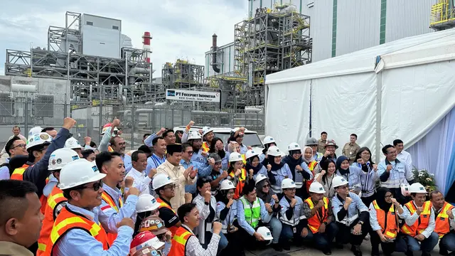 Presiden Prabowo Subianto di Pabrik Emas Freeport Gresik, Jawa Timur, Senin (17/3/2025). (Liputan6.com/Nanda Perdana Putra)
