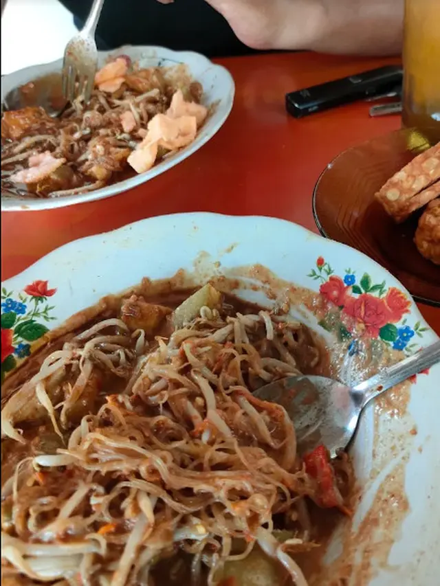 Ketoprak Siang Malam (Google Maps/Rosa Rahadiyanto)