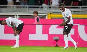 Pemain AC Milan Alphadjo Cisse merayakan gol dalam laga Serie A antara Torino vs Milan di Turin, Italia, Minggu, 23 Agustus 2026. (Marco Alpozzi/LaPresse via AP)