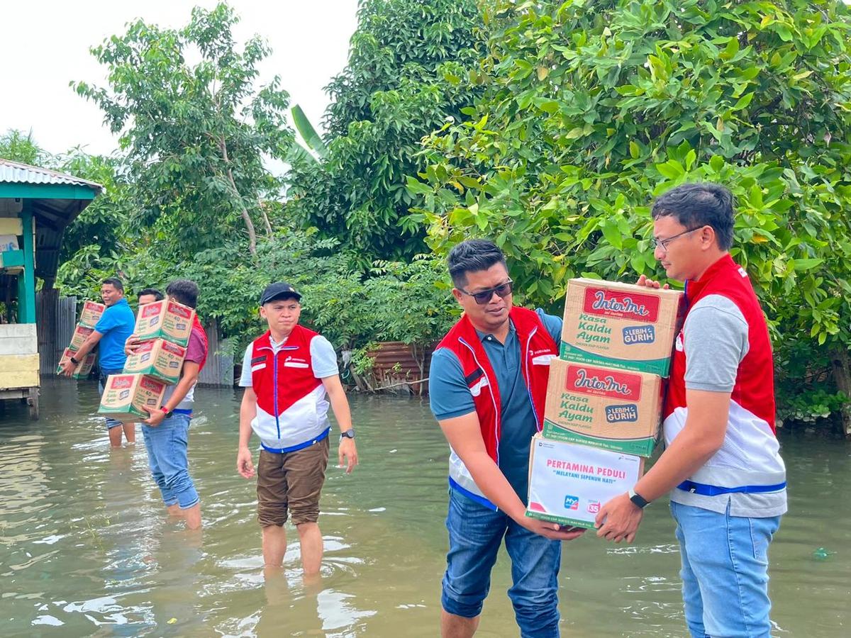 Bantuan untuk korban banjir dan longsor di sumatera