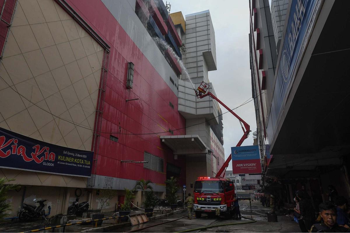 Kebakaran Glodok Plaza