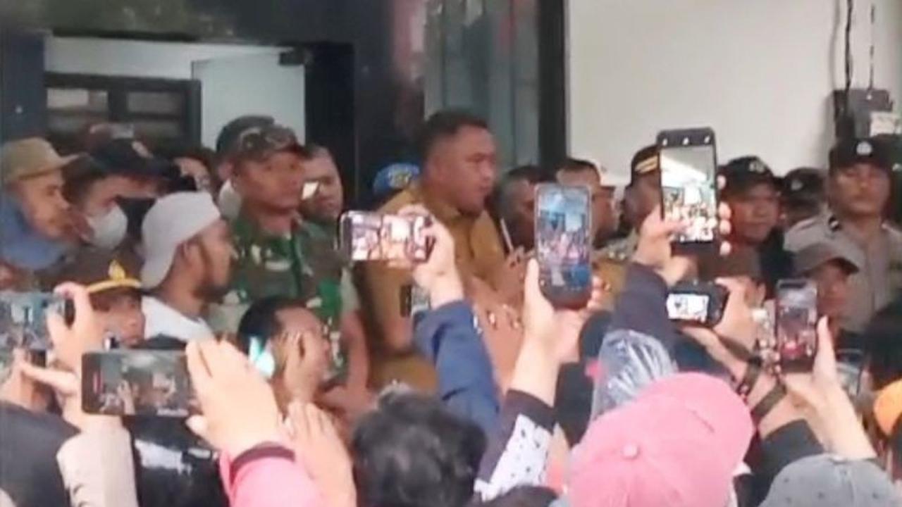 Bupati Bogor Pastikan Bansos Warga Terdampak Penutupan Tambang Segera Cair