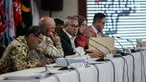 Ketua KPU Arief Budiman (tengah) memimpin rapat Rekapitulasi Hasil Penghitungan Perolehan Suara Tingkat Nasional dan Penetapan Hasil Pemilihan Umum Tahun 2019 di Jakarta, Minggu (19/5/2019). Rapat menetapkan perolehan suara dari Sulawesi Selatan dan PPLN Kuala Lumpur. (Liputan6.com/Faizal Fanani)