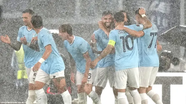 Foto: Lazio Terbang ke Puncak Klasemen Liga Europa setelah Tumbangkan Nice di Bawah Guyuran Hujan Lebat