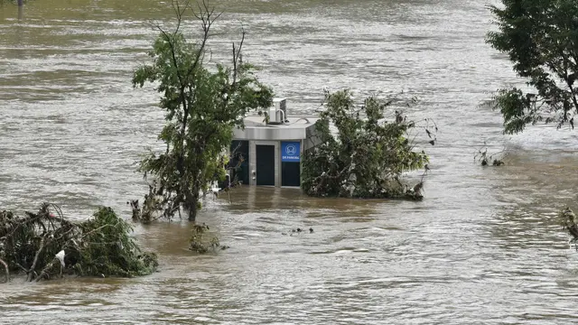 Kondisi Taman di Seoul yang Terendam Banjir