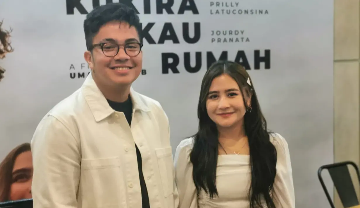Prilly Latuconsina dan Umay Shahab