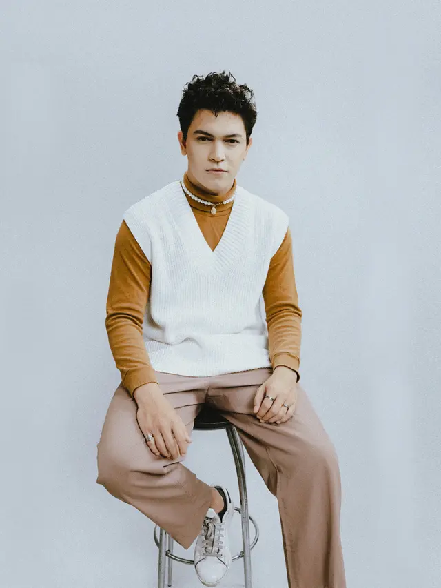 Adam Peter. (ist)