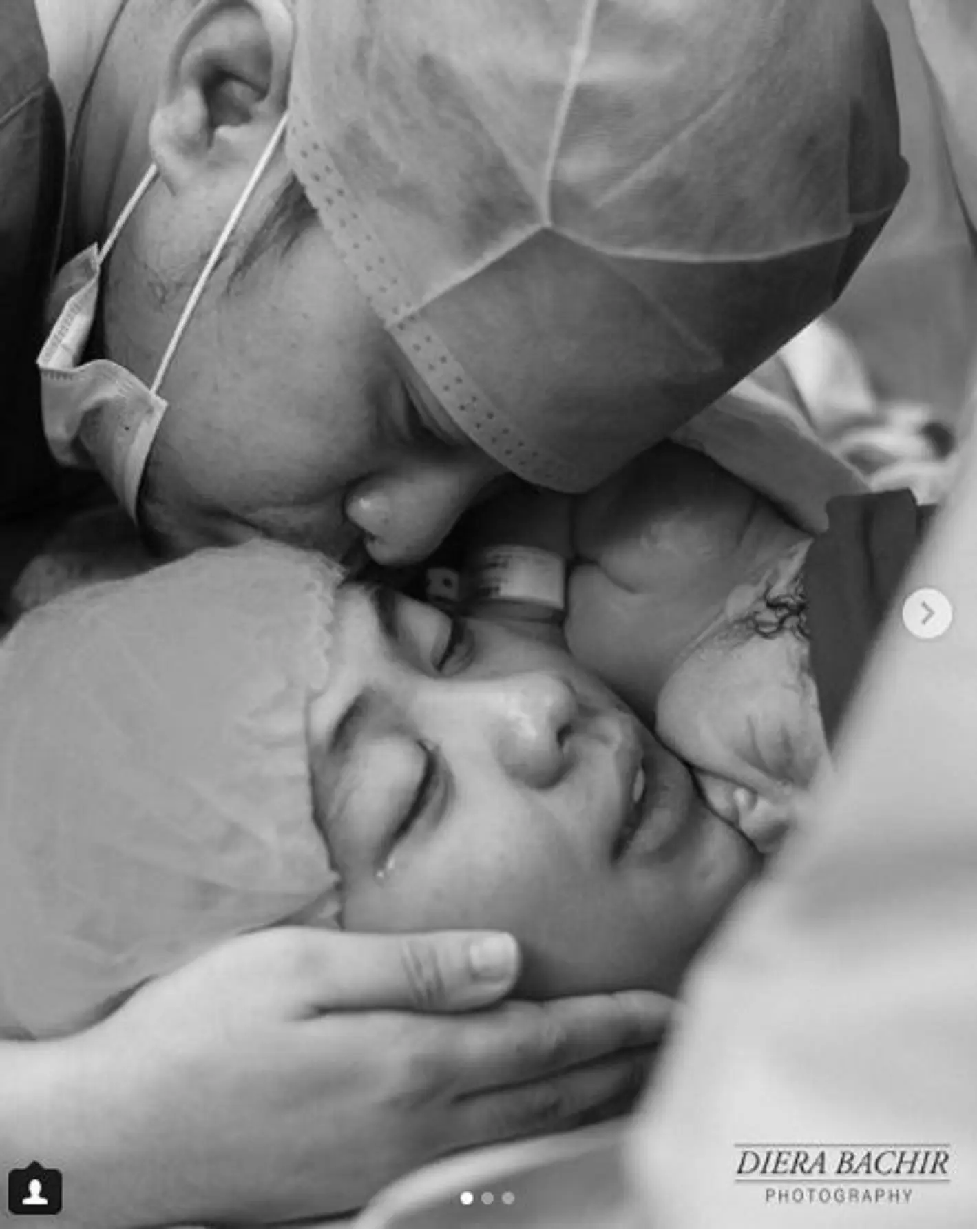 Oki Setiana Dewi usai menjalani proses persalinan caesar (Instagram/@okisetianadewi)