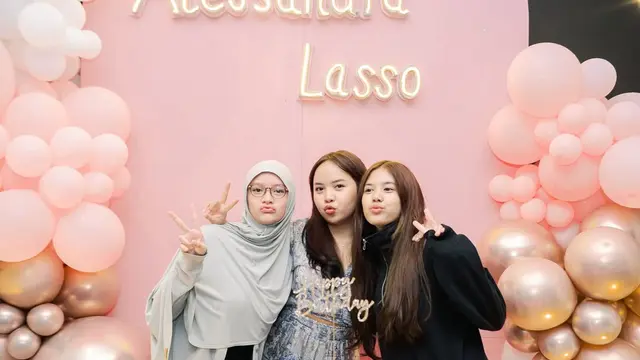 Momen Bahagia Ulang Tahun ke-17 Alessandra Lasso, Putri Bungsu Ari Lasso yang Curi Perhatian