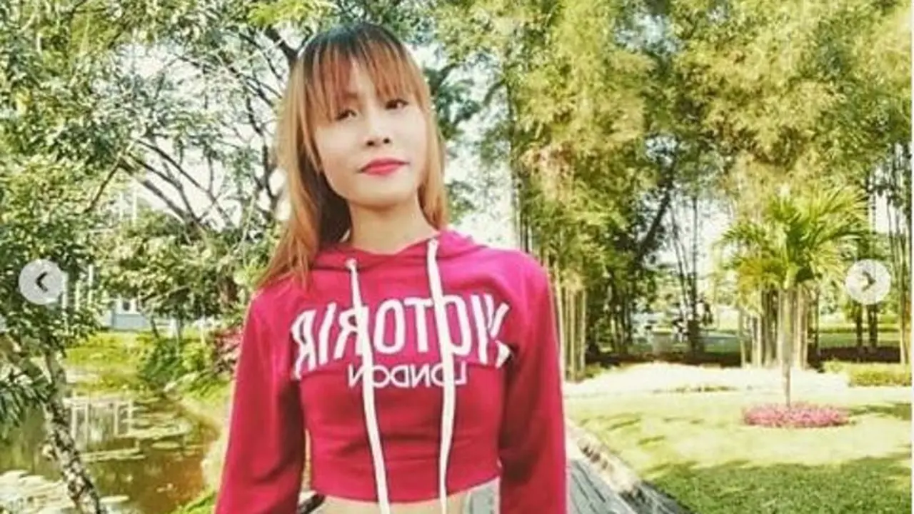 Wanita Myanmar Diyakini Punya Pinggang Terkecil di Dunia