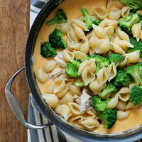 Pasta Brokoli Saus Keju, Makan Siang Mengenyangkan yang Lembut