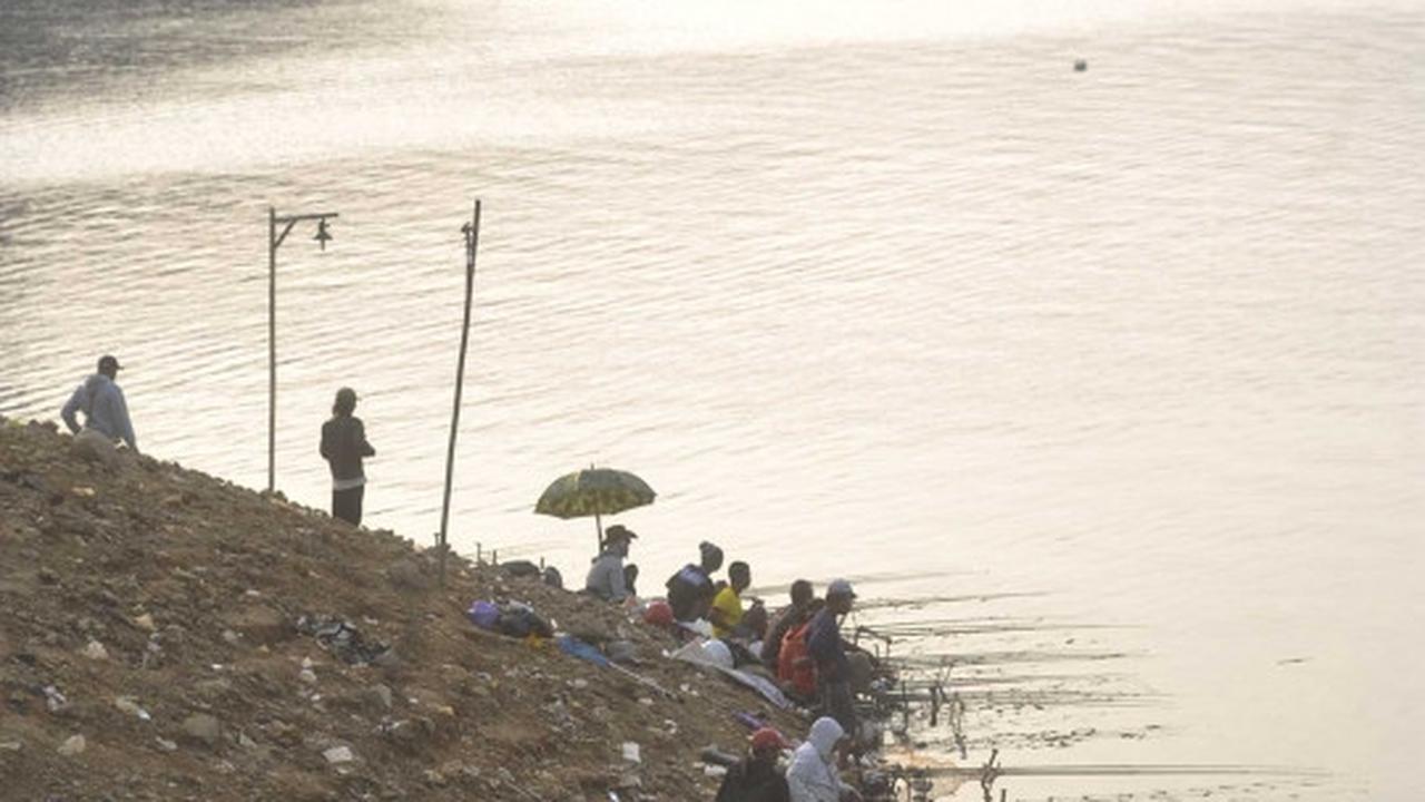 Dilanda kemarau, Waduk Wadas Lintang mengering drastis
