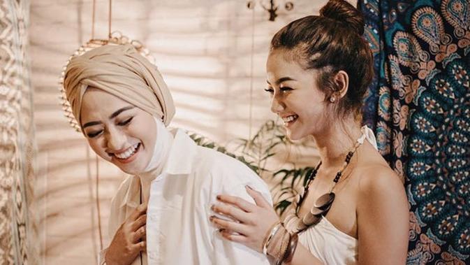 6 Potret Glenca Chysara, Keponakan Poppy Bunga yang Selalu ...