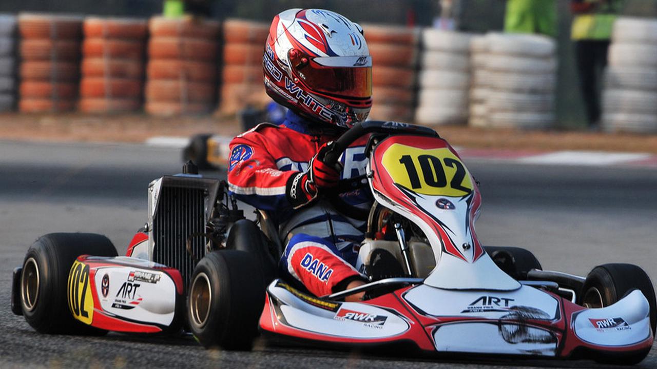 Pebalap Gokart - Perdana Putra Minang