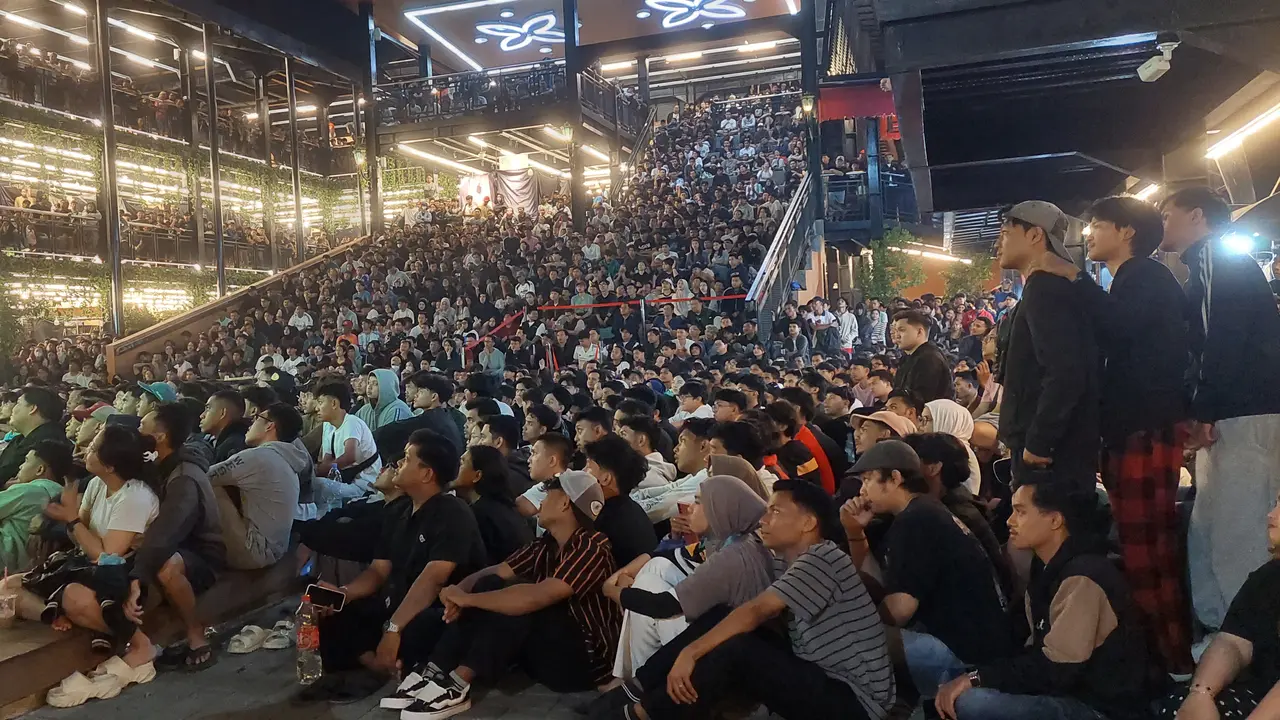 Euforia Piala Dunia 2026 di Yogyakarta! Teras Malioboro Dipadati Ribuan Penonton saat Nobar Semifinal Inggris Vs Argentina