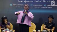 Menteri KKP, Susi Pudjiastuti (tengah) saat berbicara pada talkshow Mari Jaga Laut Masa Depan Bangsa di Hall B JCC, Jakarta, Sabtu (6/4). Menteri Susi menghimbau masyarakat, khususnya komunitas pecinta laut untuk terus menjaga keberlangsungan kehidupan di laut. (Liputan6.com/Helmi Fithriansyah)