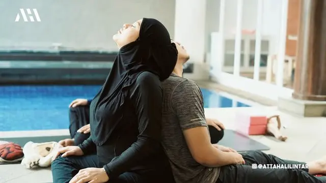 7 Momen Aurel Hermansyah Jalani Prenatal Yoga untuk Lahiran Normal