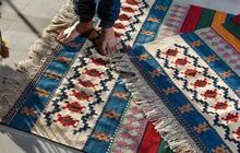 5 Inspirasi Karpet Cantik buat Ruang Keluarga, Beri Kesan Estetik dan Indah