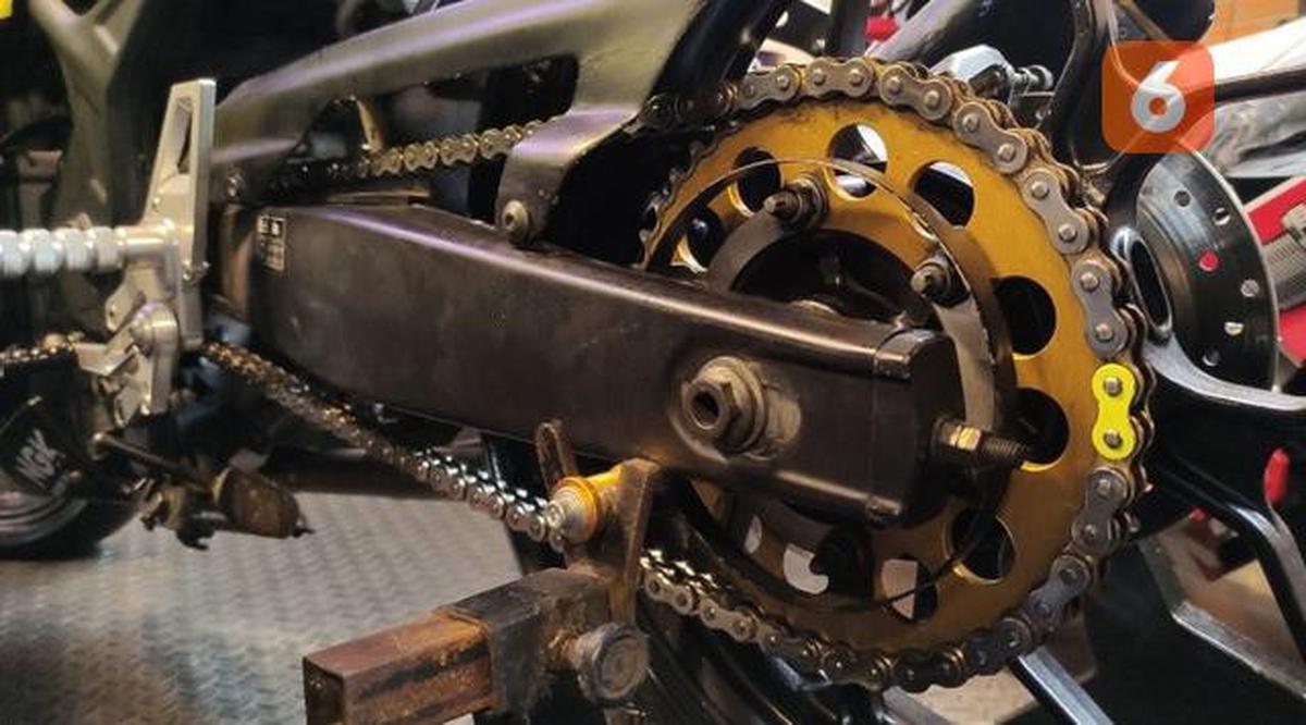 Cek 4 Komponen Motor Ini Sebelum Riding di Musim Hujan
