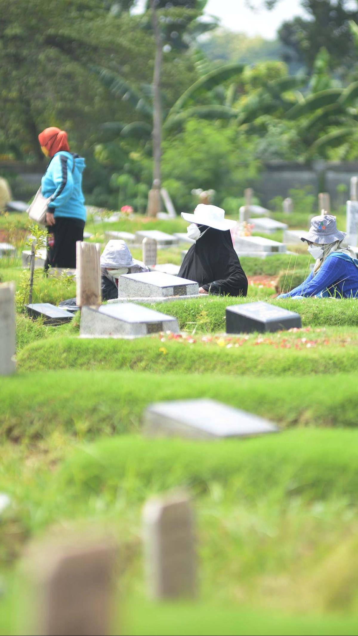 Doa Ziarah Kubur dan Tata Caranya<br>