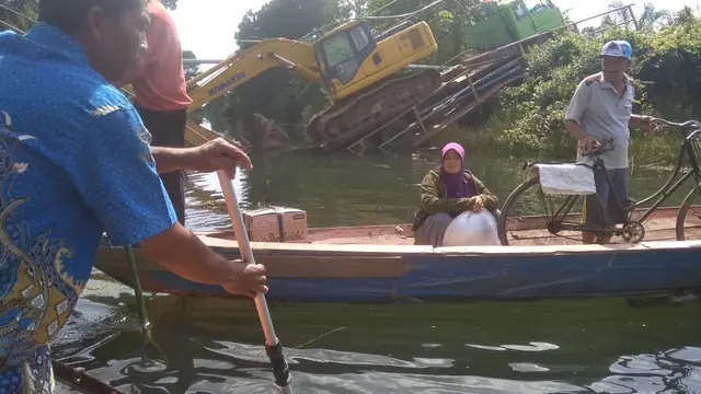 Jembatan Penghubung Ambruk, 2 Dusun di Ogan Ilir Terisolir