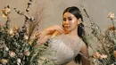 Di pemotretan kali ini, Melisa nampak mengenakan makeup bernuansa coklat dan dipadukan dengan warna champagne. Dengan make up nuansa ini, wanita berusia 27 tahun ini pun terkesan lebih elegan. (Liputan6.com/IG/winstongomez)