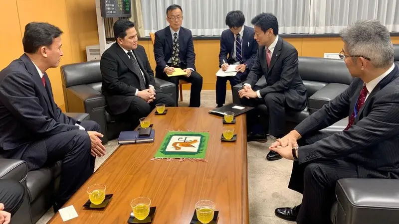 Menteri BUMN Erick Thohir melakukan pertemuan dengan Yasutoshi Nishimura, Menteri Negara Urusan Ekonomi dan Fiskal Jepang untuk membahas peningkatan kerjasama perdagangan dan investasi.