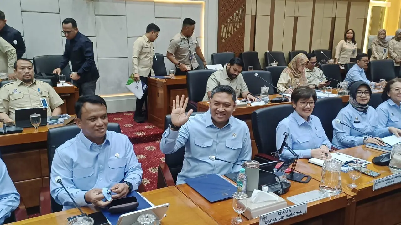 Kepala BGN Sudaryono saat Rapat Dengar Pendapat bersama Komisi IX DPR di Gedung Parlemen, Jakarta.