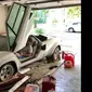Lamborghini Countach LP400 S ditemukan disebuah gudang. (Reddit)