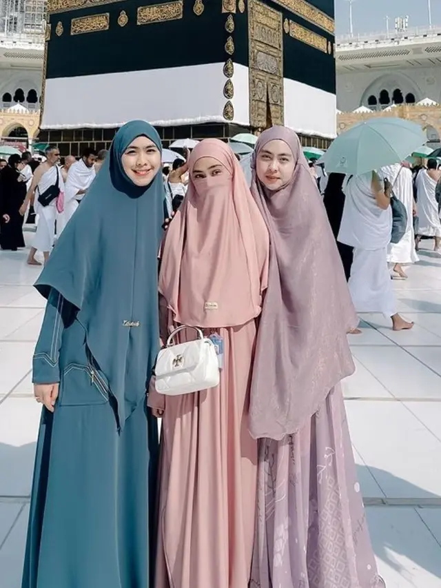 6 Artis Indonesia yang Tampil Kenakan Abaya saat Lebaran Idul Adha, Tampil Anggun dengan Busana Tertutup