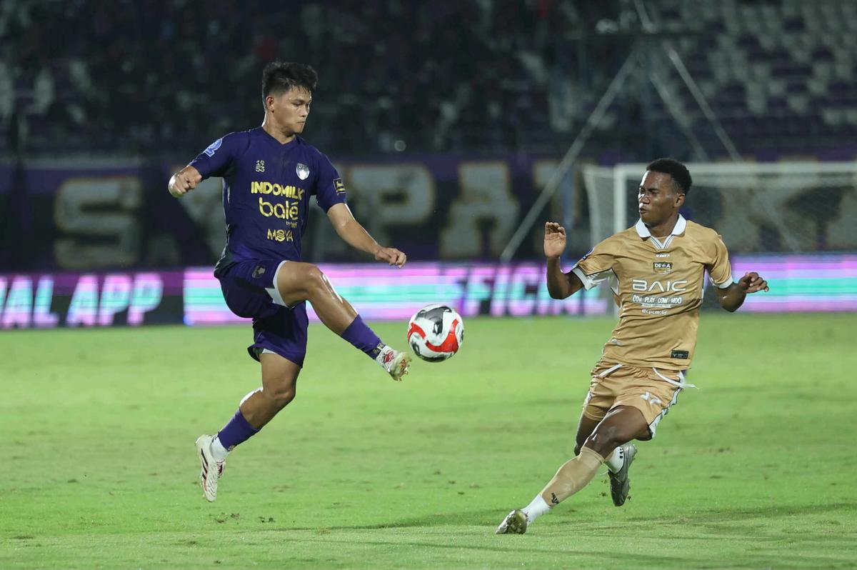 FOTO: Dewa United Taklukkan Persita dalam Derby Banten