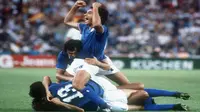 Pemain Timnas Italia merayakan gelar juara dunia pada Piala Dunia 1982 (AFP/Staff)