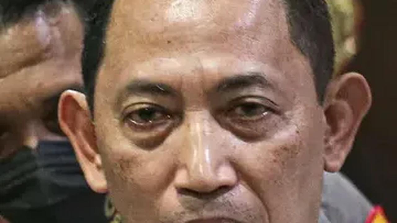 Kapolri Listyo Sigit Prabowo meminta kepada jajarannya untuk mengusut kebenaran akan perihal itu.
