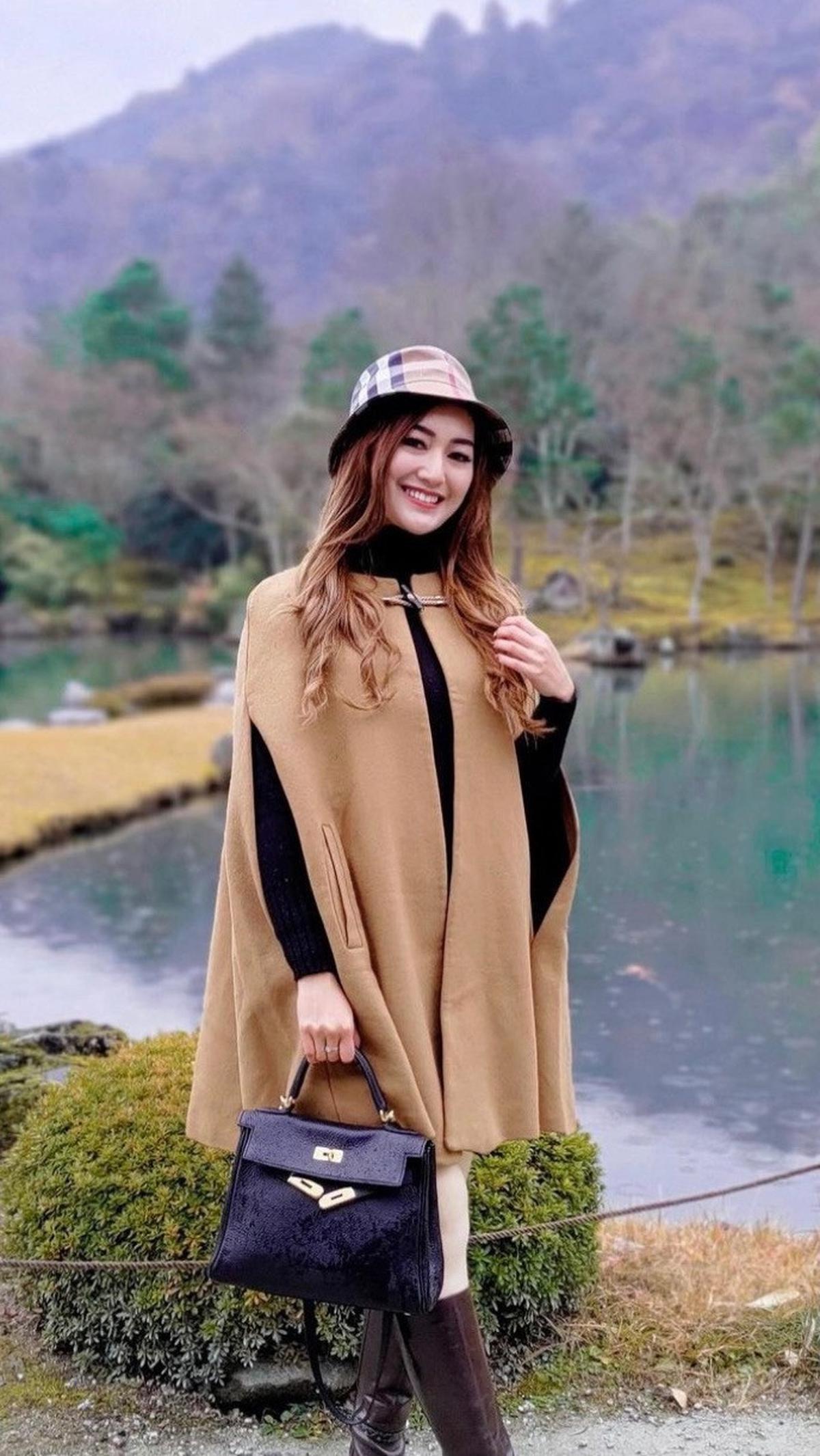 Artis cantik ini terjun ke dunia peran di tahun 2014. Ia mengawali karier di sinetron komedi 3 Semprul Mengejar Surga. Setelah itu ia bermain di FTV maupun sinetron.