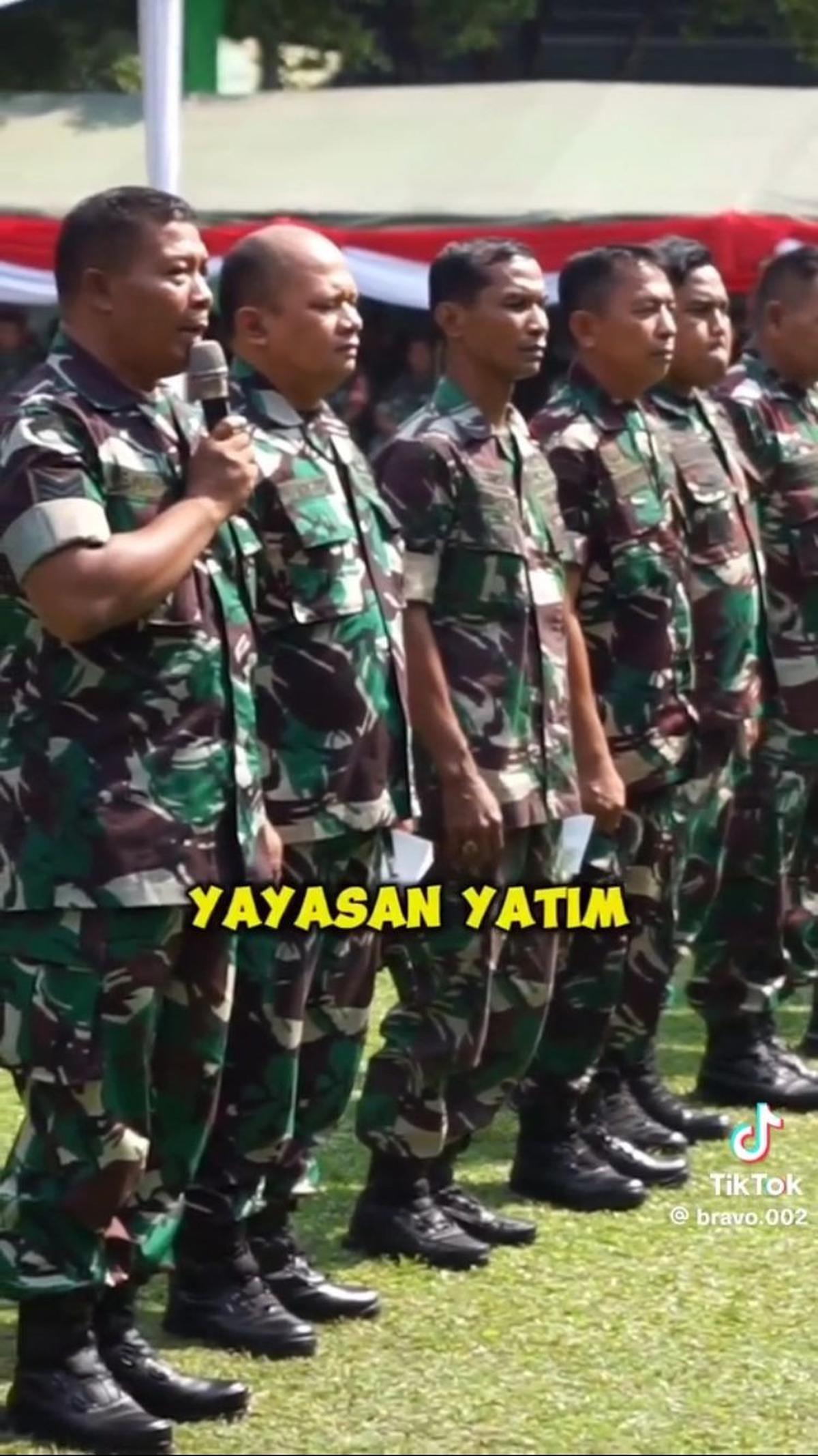 Viral, Panglima TNI Jendral Agus Subiyanto Beri Hadiah Umroh untuk Prajurit yang Anaknya Berprestasi dan Akan Pensiun